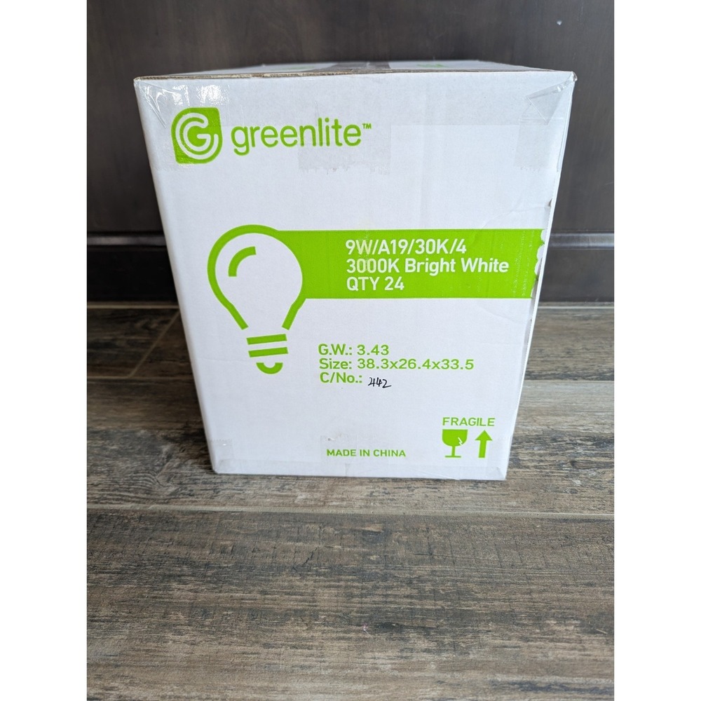 Greenlite Case 24-4 packs (96) Bulbs 9W 60W Equivalent Light Bulbs 800 Lumens